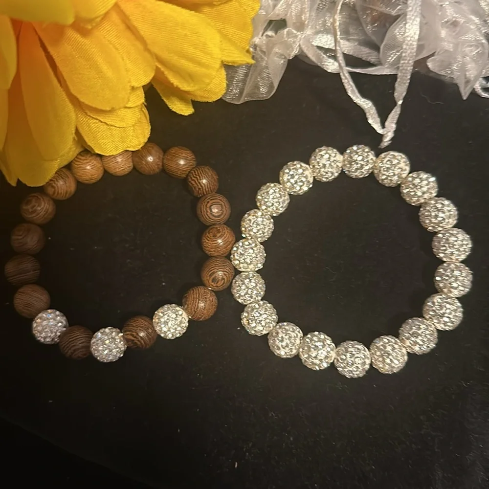 2 New Handcrafted Stretch Beaded Bracelets - Picture 2 of 3